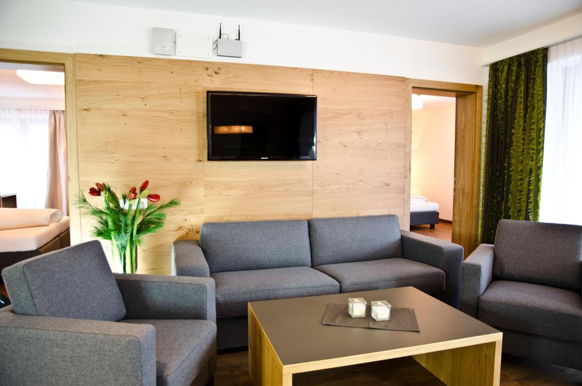 Hotel Garni Alpenland Ischgl Kültér fotó