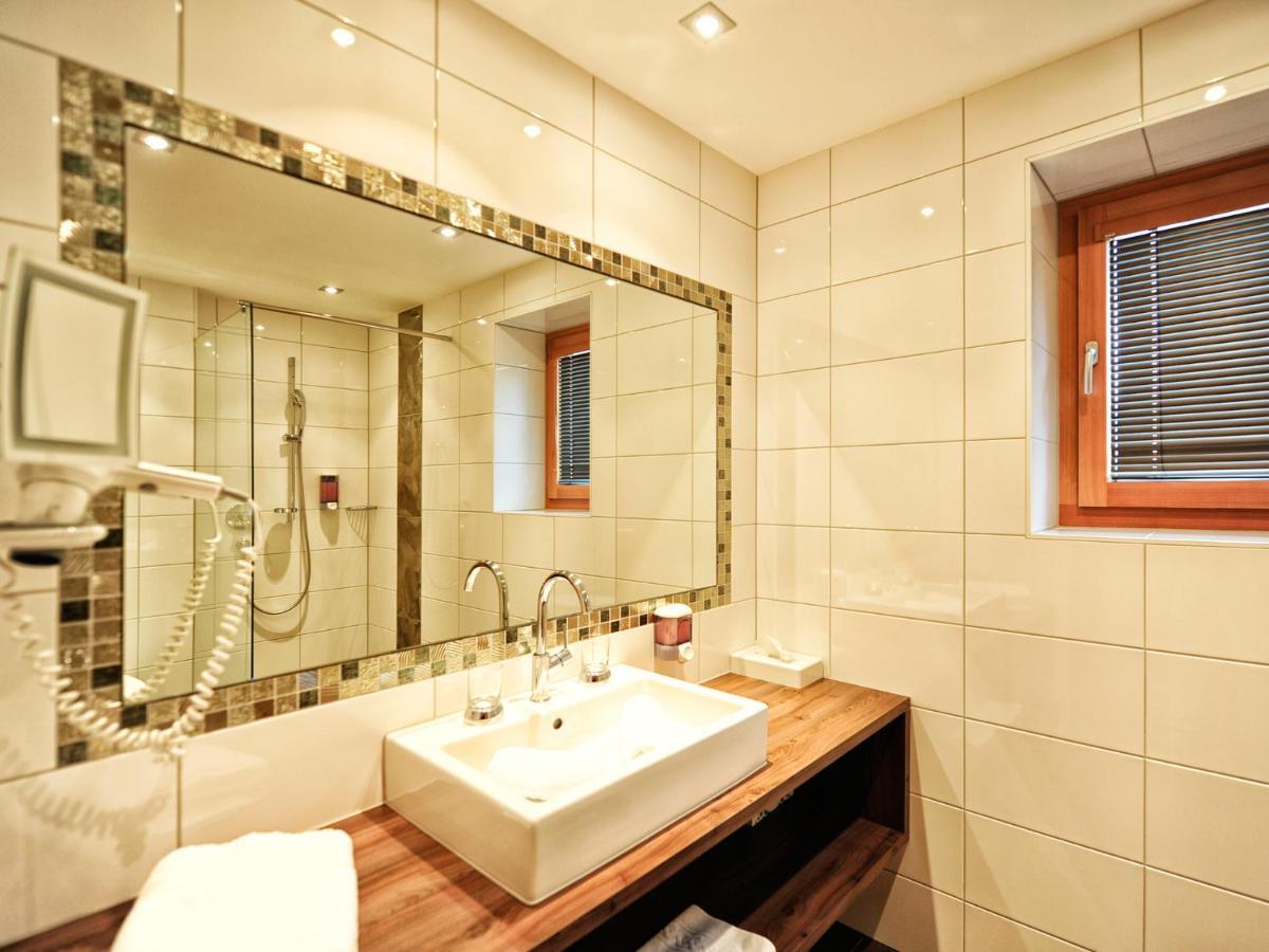 Hotel Garni Alpenland Ischgl Kültér fotó