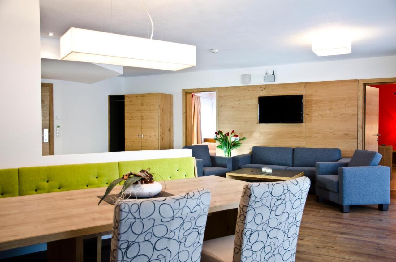 Hotel Garni Alpenland Ischgl Kültér fotó