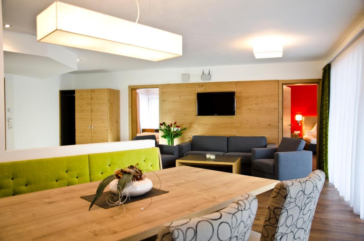 Hotel Garni Alpenland Ischgl Kültér fotó